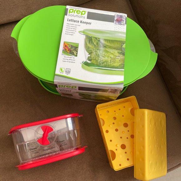 Fridge storage containeres - Picture 1 of 4